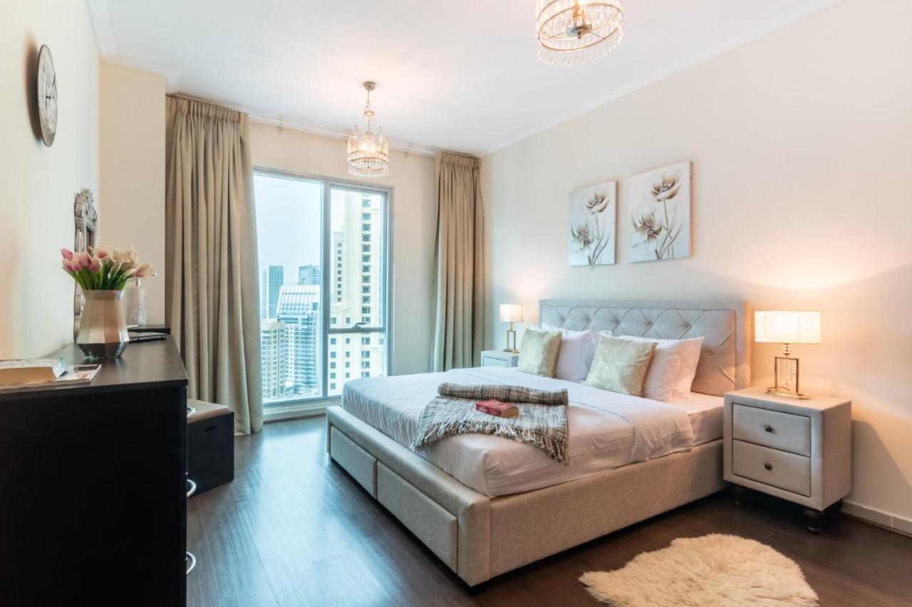 The Smart Concierge - Marina Promenade Apartment